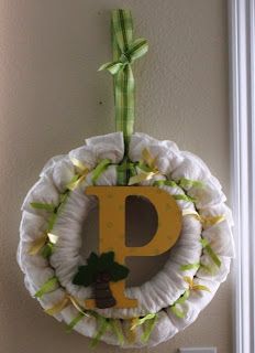 1 Baby Shower Diaper Wreath