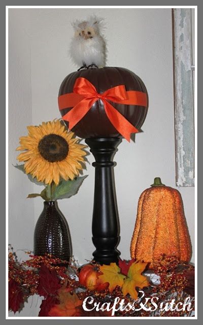 1 Fall Decorating Mantle