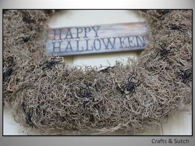 3 Halloween Wreath Giveaway